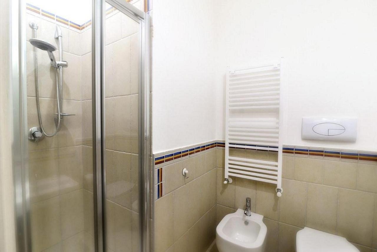 Santi E Saraceni Rooms Салерно Екстериор снимка