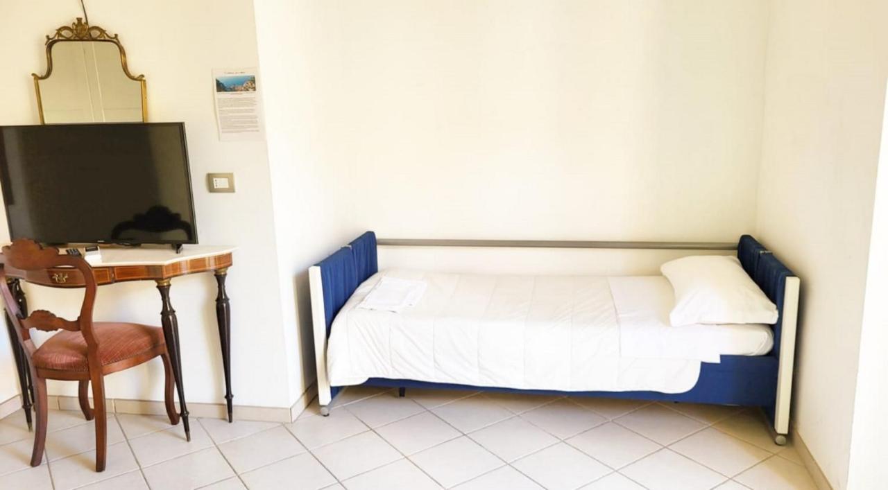Santi E Saraceni Rooms Салерно Екстериор снимка