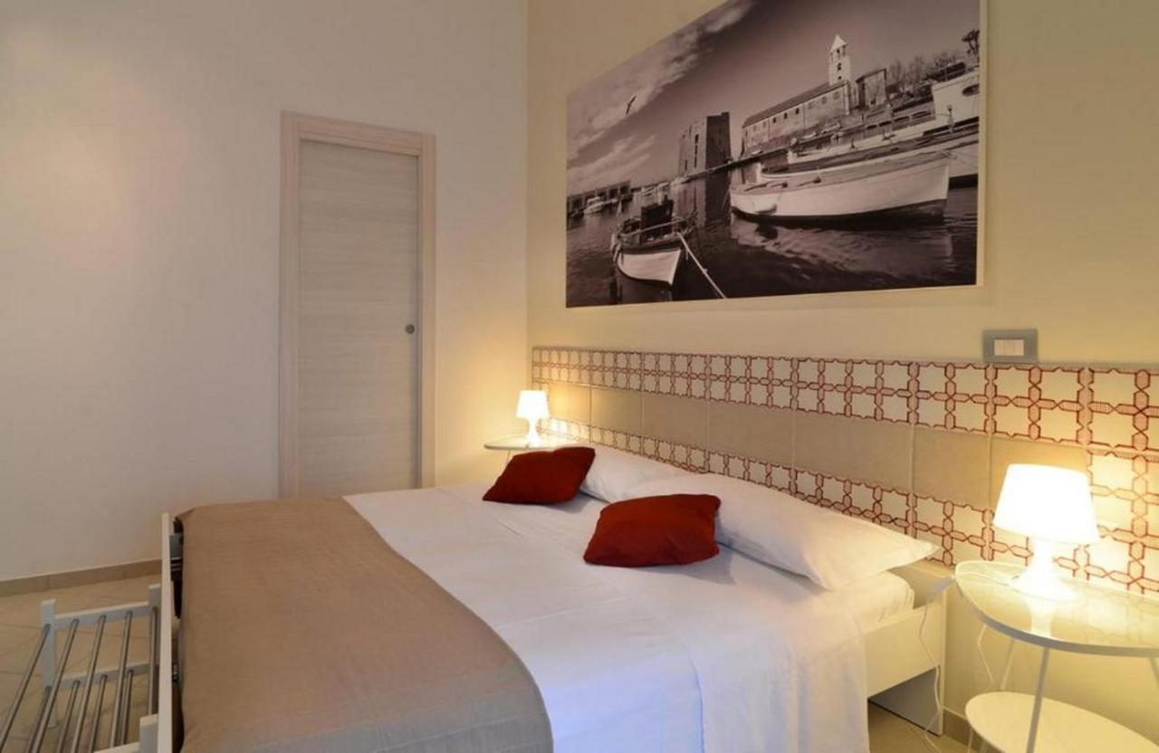 Santi E Saraceni Rooms Салерно Екстериор снимка