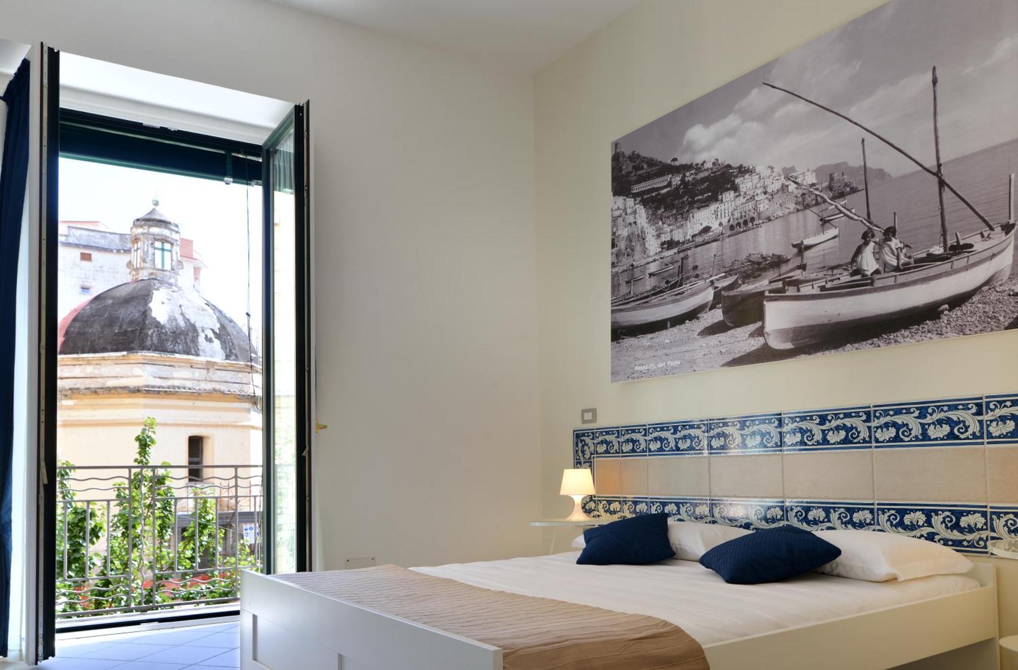 Santi E Saraceni Rooms Салерно Стая снимка