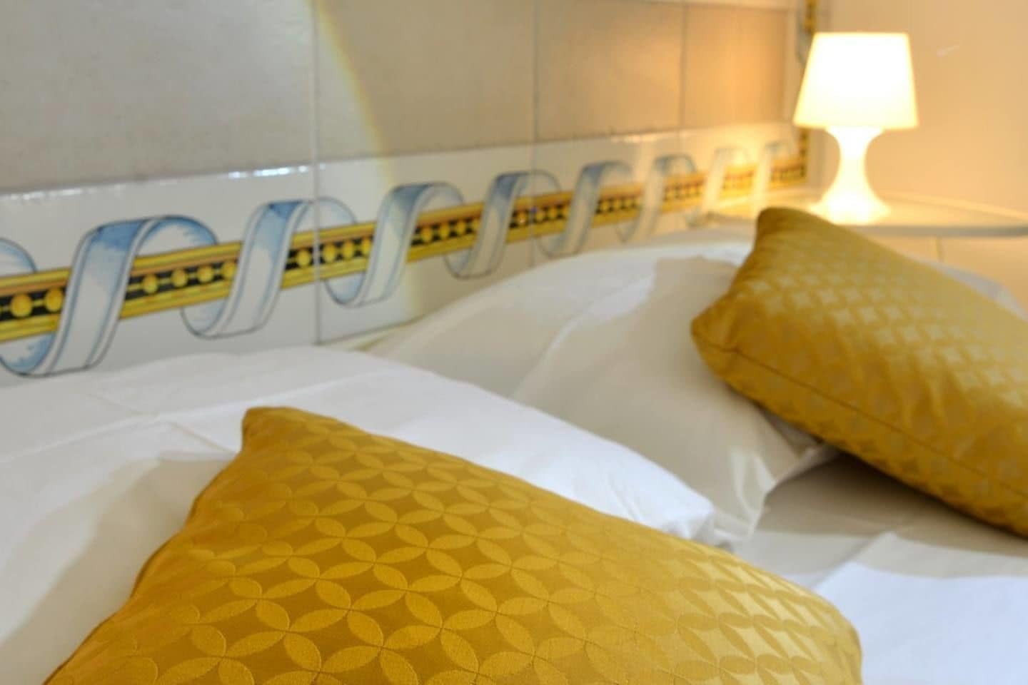 Santi E Saraceni Rooms Салерно Екстериор снимка