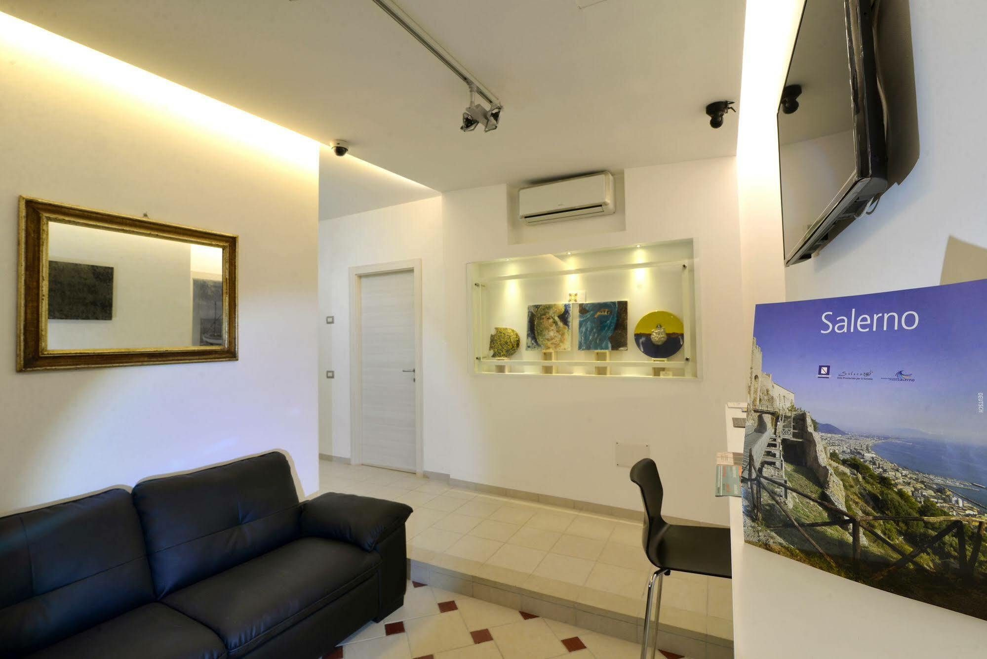 Santi E Saraceni Rooms Салерно Екстериор снимка
