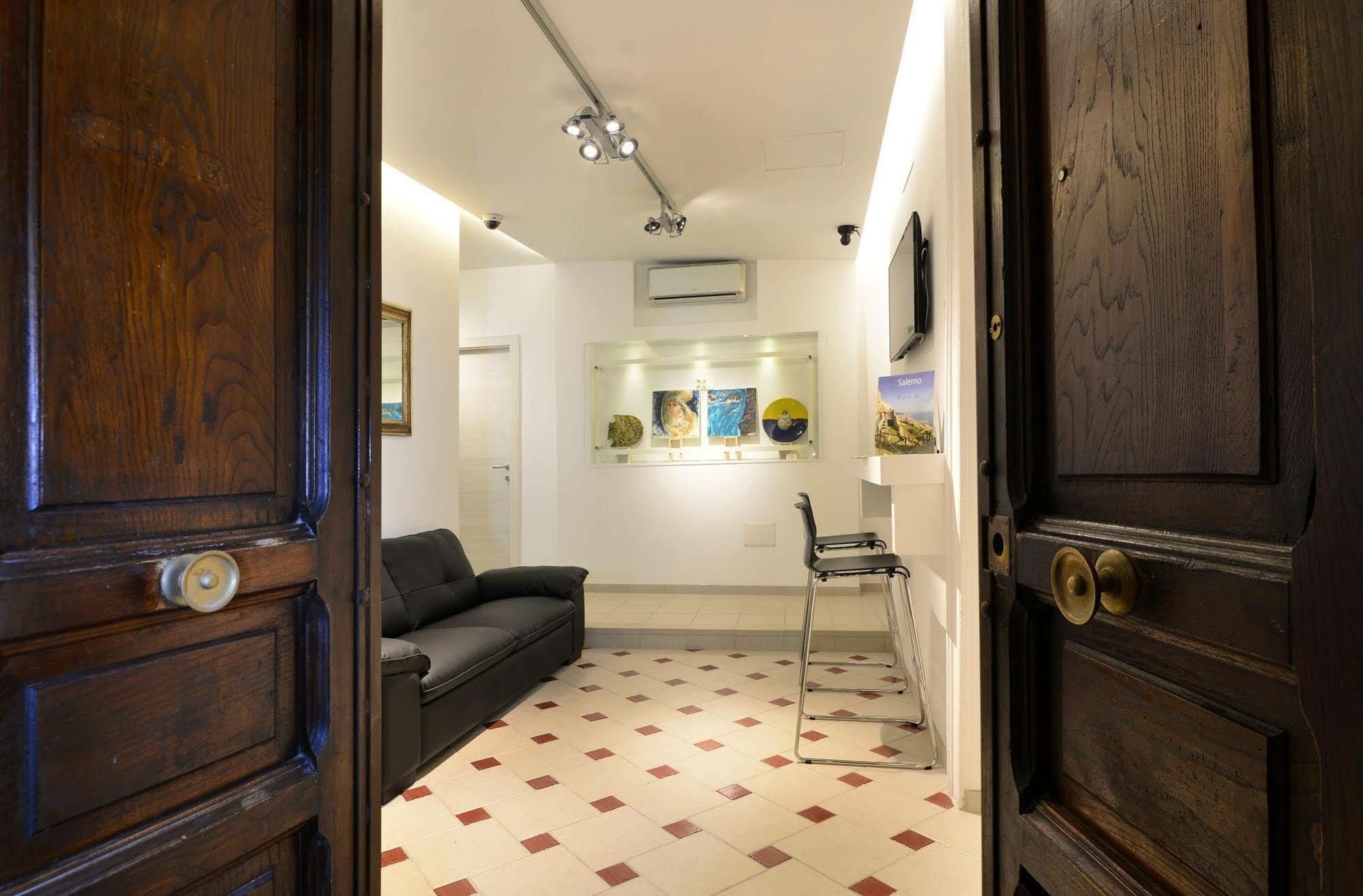 Santi E Saraceni Rooms Салерно Екстериор снимка